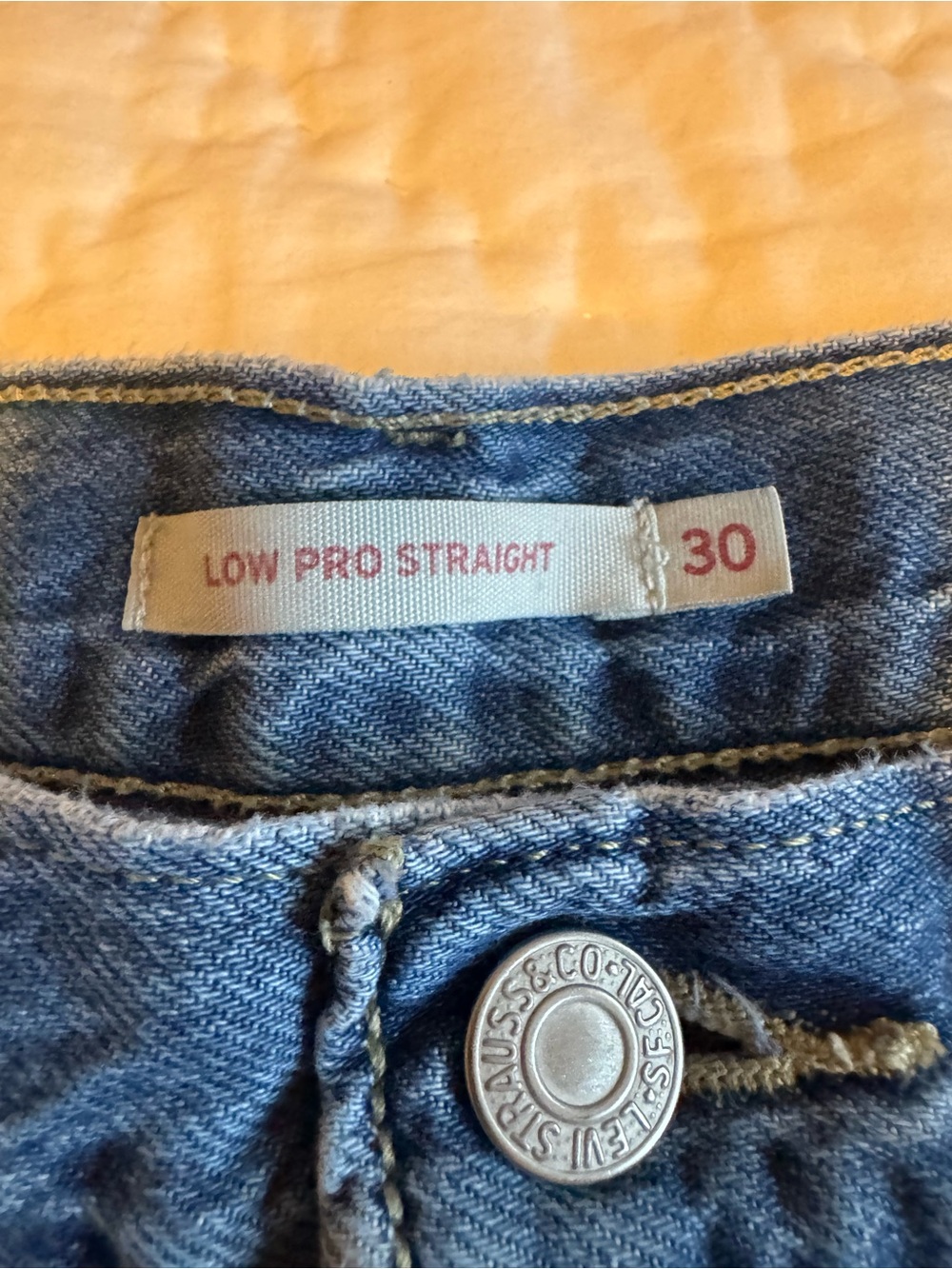 Levi’s Low Pro Straight Jeans Women’s 30 Medium Wash Blue Denim Relaxed Baggy - Picture 3 of 7